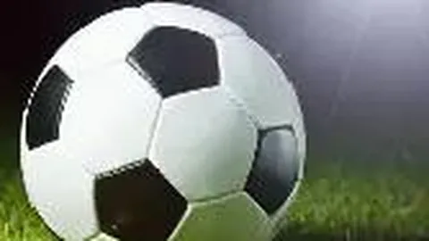 《电讯报独家：沙特豪门挥金如土，誓要强力引进埃及神锋萨拉赫！》