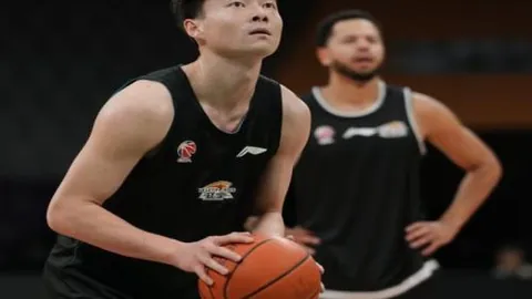 “非洲足球盛宴：尼日利亚与莫桑比克巅峰对决，揭秘赛场‘致命弱点’！”